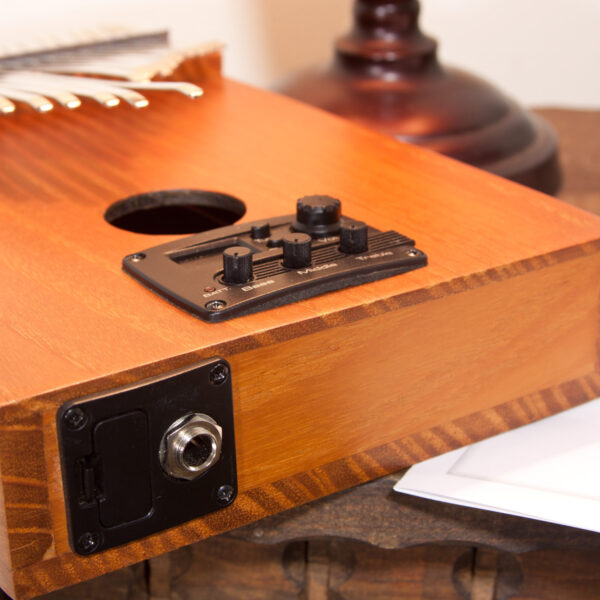Kevin Spears Pro Kalimba 23-Key with EQ - Red Cedar - Natural Finish - Image 4